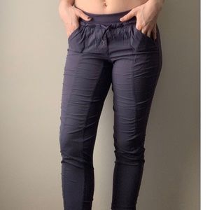 LULULEMON Dance Studio unlined Crops
